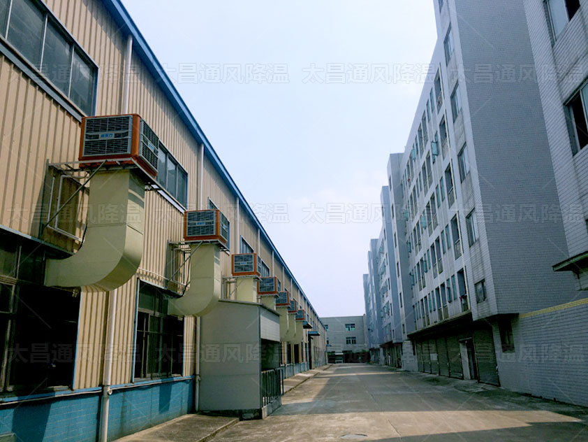車間降溫方案配置節(jié)能環(huán)?？照{(diào)，使用效果沒話說