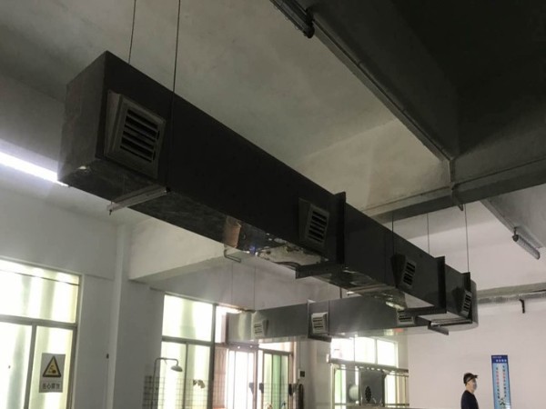 注塑車間安裝環(huán)?？照{(diào)的效果